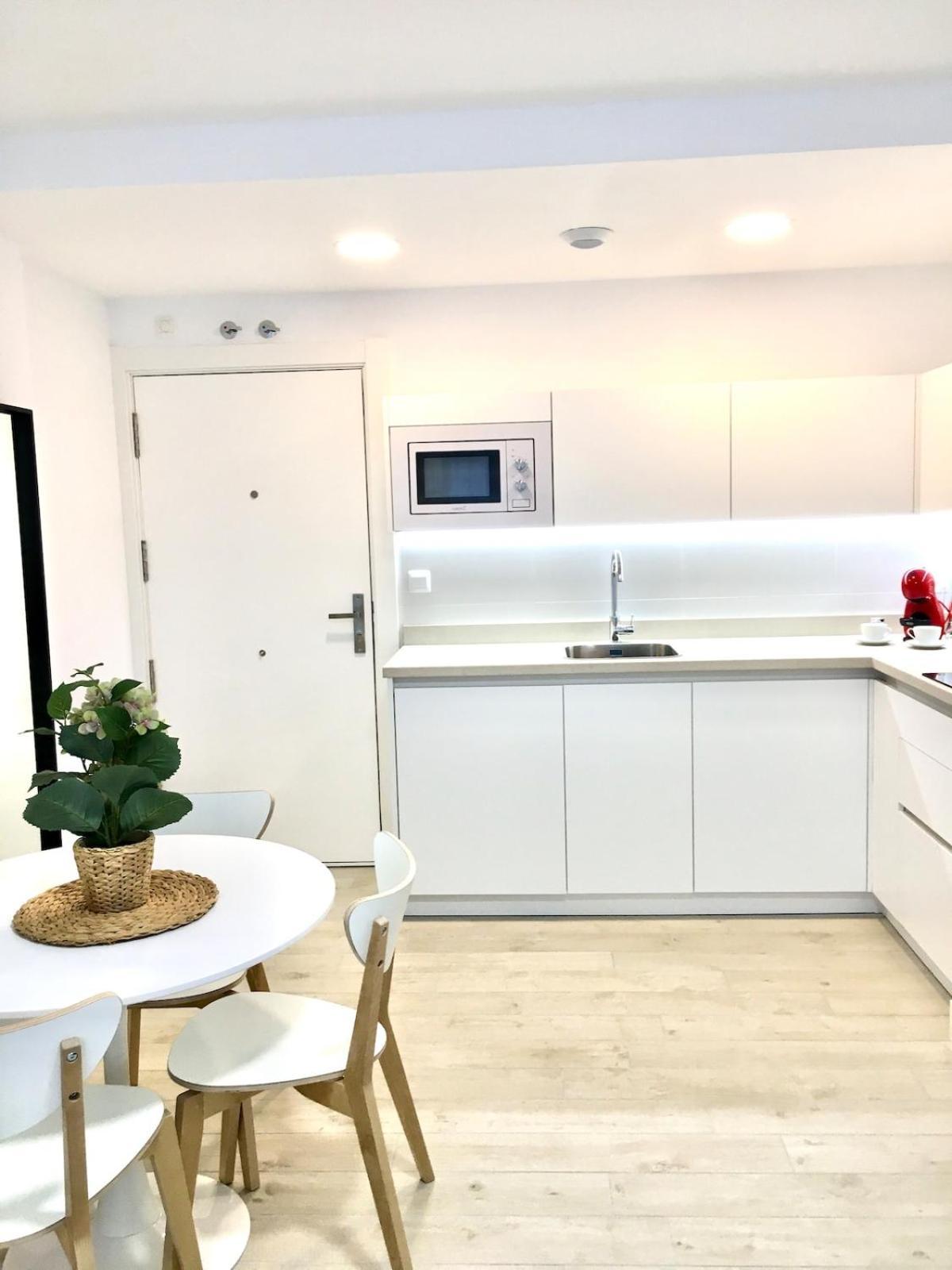 Castro Holidays - Apartamentos Centricos Con Garaje Gratis Castro Urdiales Kültér fotó