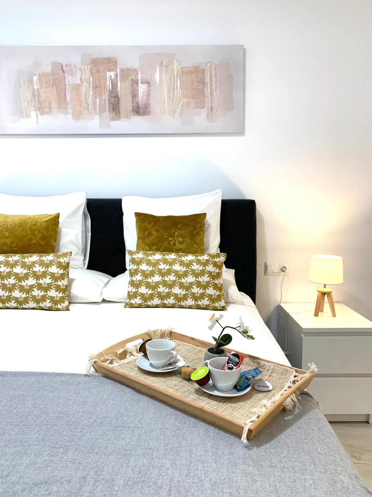 Castro Holidays - Apartamentos Centricos Con Garaje Gratis Castro Urdiales Kültér fotó